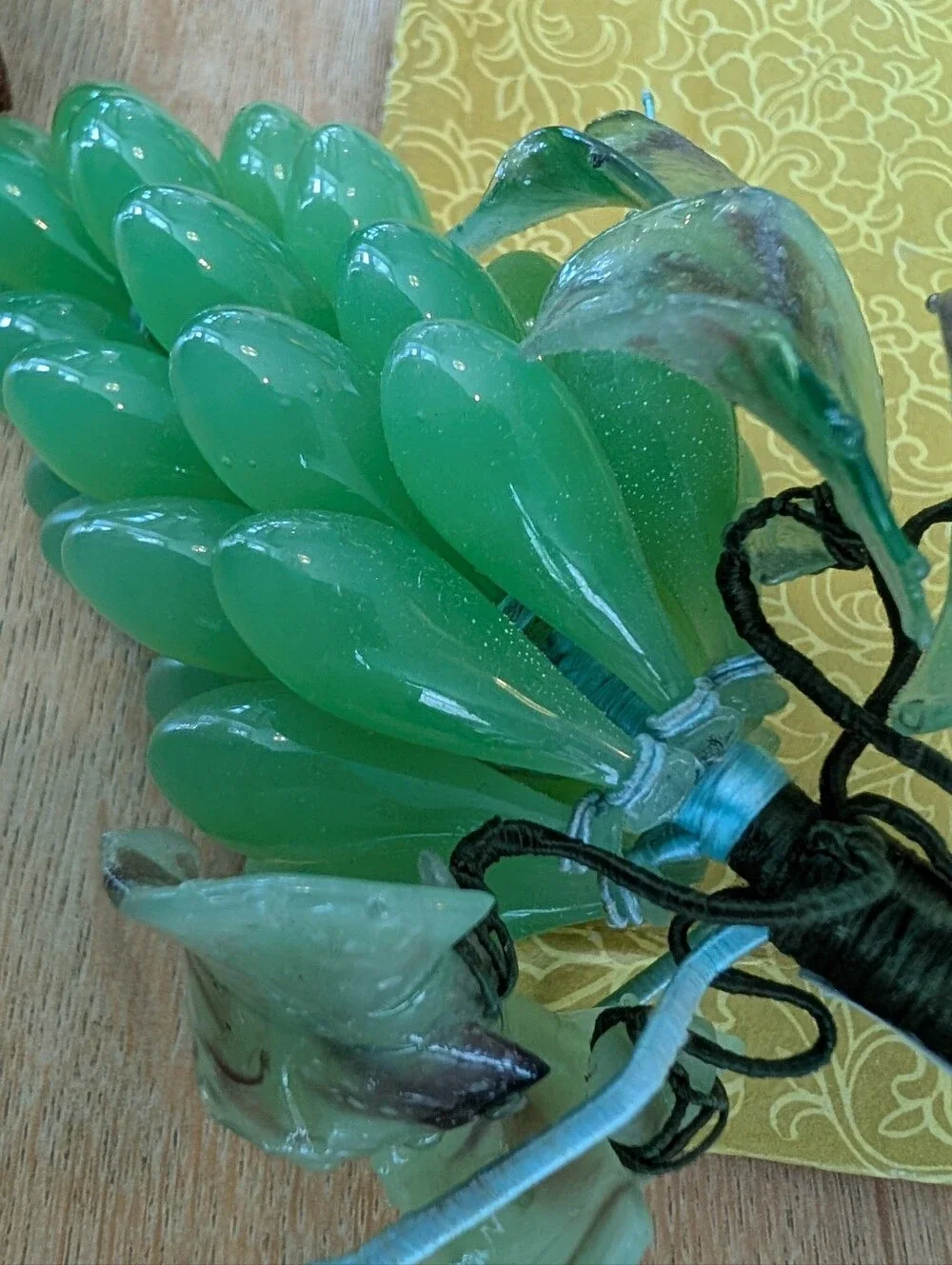 Vintage Mid-century Green Glass Grape Cluster Set In Original Box